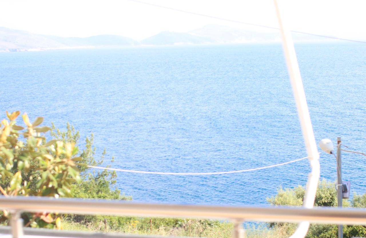 Apartments Vila Roboci Sarandë Esterno foto