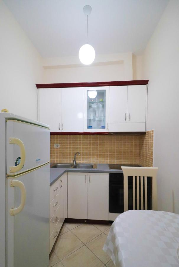 Apartments Vila Roboci Sarandë Esterno foto