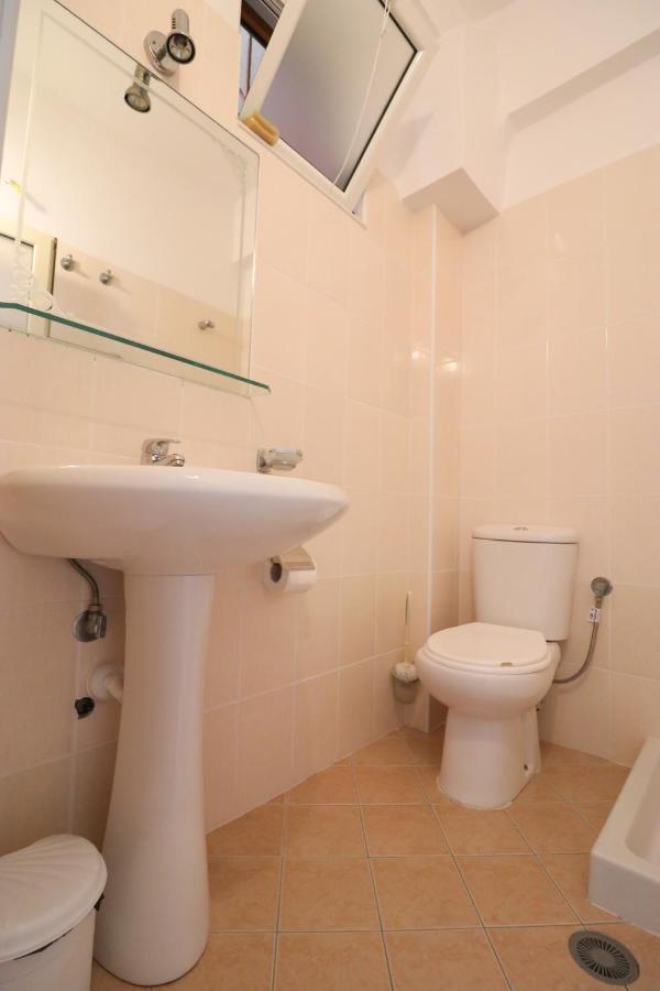 Apartments Vila Roboci Sarandë Esterno foto